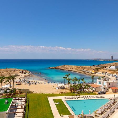 Chrysomare Beach Hotel & Resort Ayia Napa Esterno foto A view of the bay