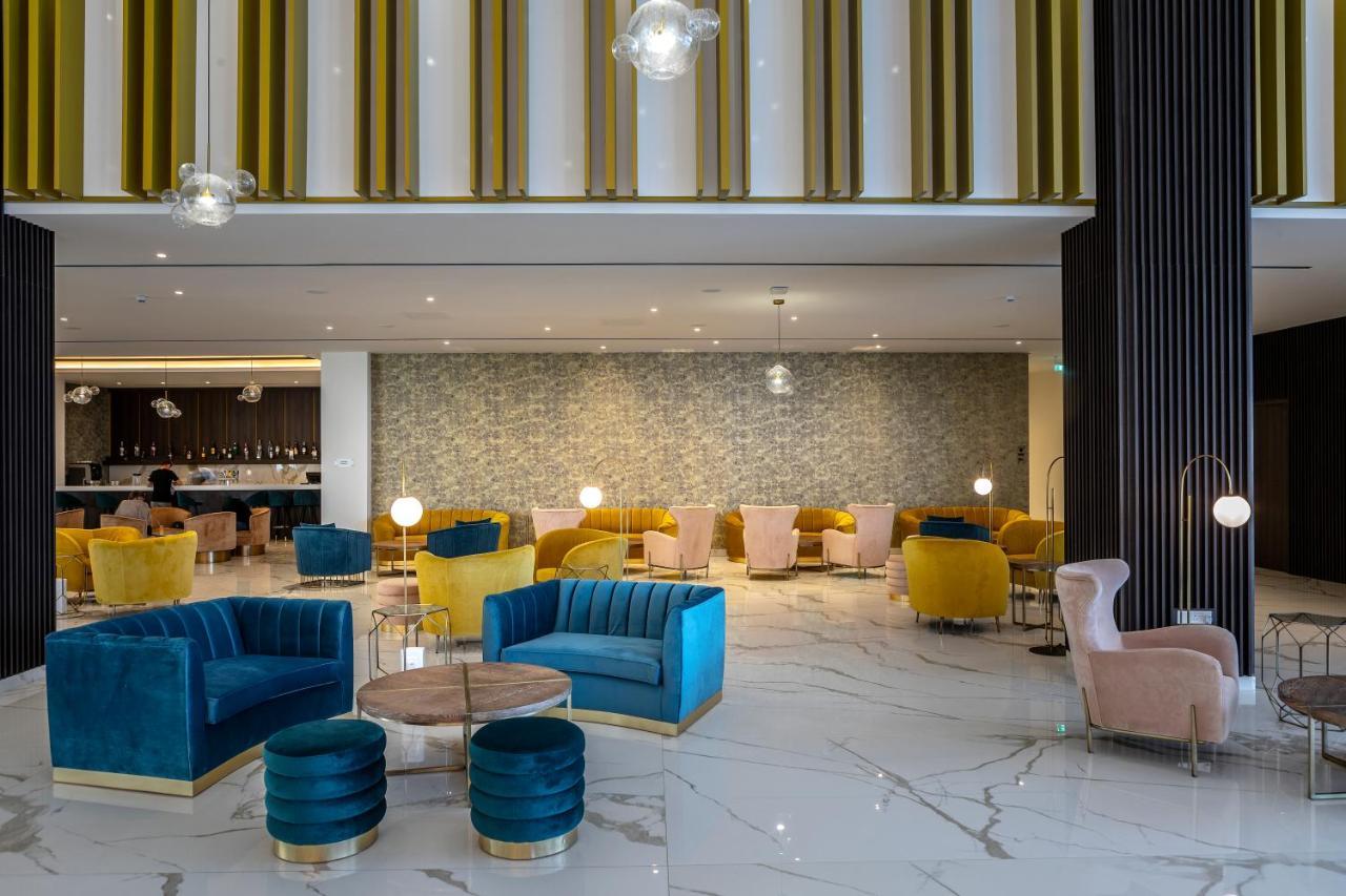 Chrysomare Beach Hotel & Resort Ayia Napa Esterno foto The lobby of the hotel