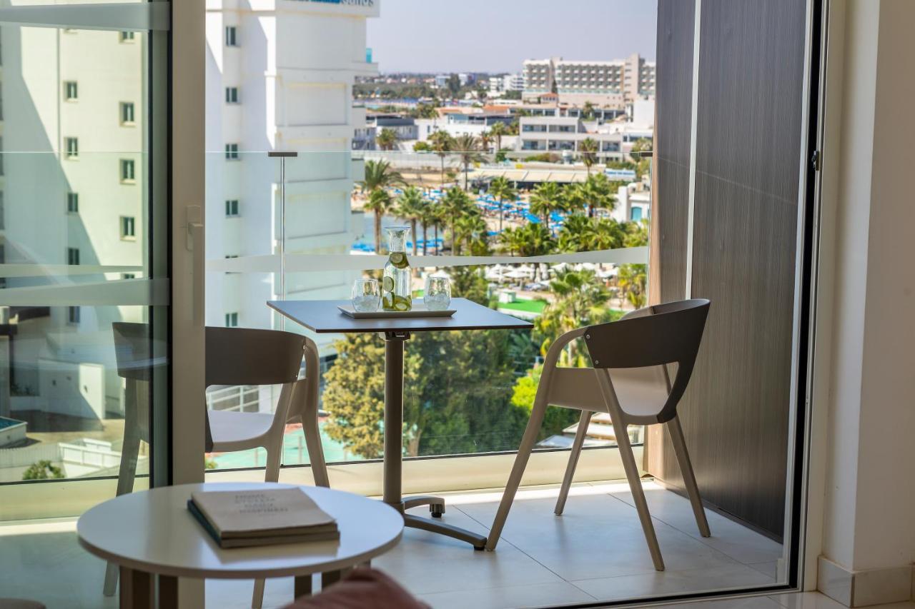 Chrysomare Beach Hotel & Resort Ayia Napa Esterno foto