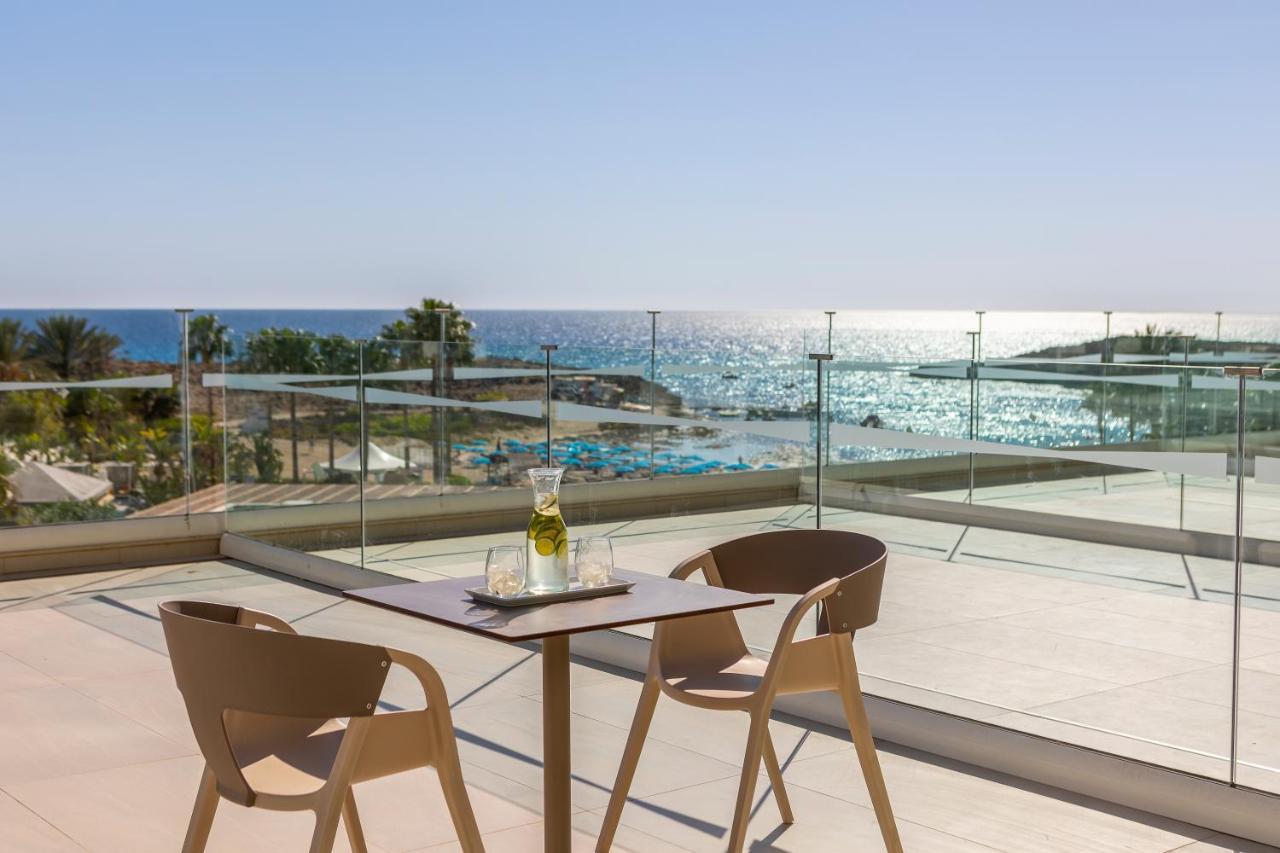 Chrysomare Beach Hotel & Resort Ayia Napa Esterno foto