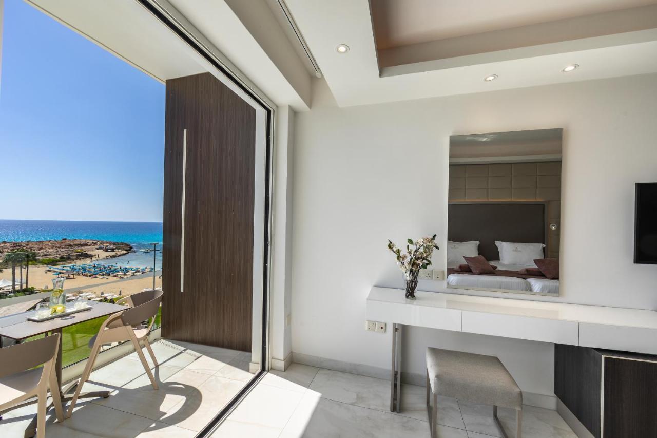 Chrysomare Beach Hotel & Resort Ayia Napa Esterno foto The View
